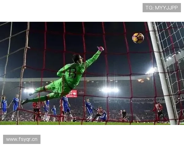 库尔图瓦双脚出球展示 库尔图瓦双脚出球展示